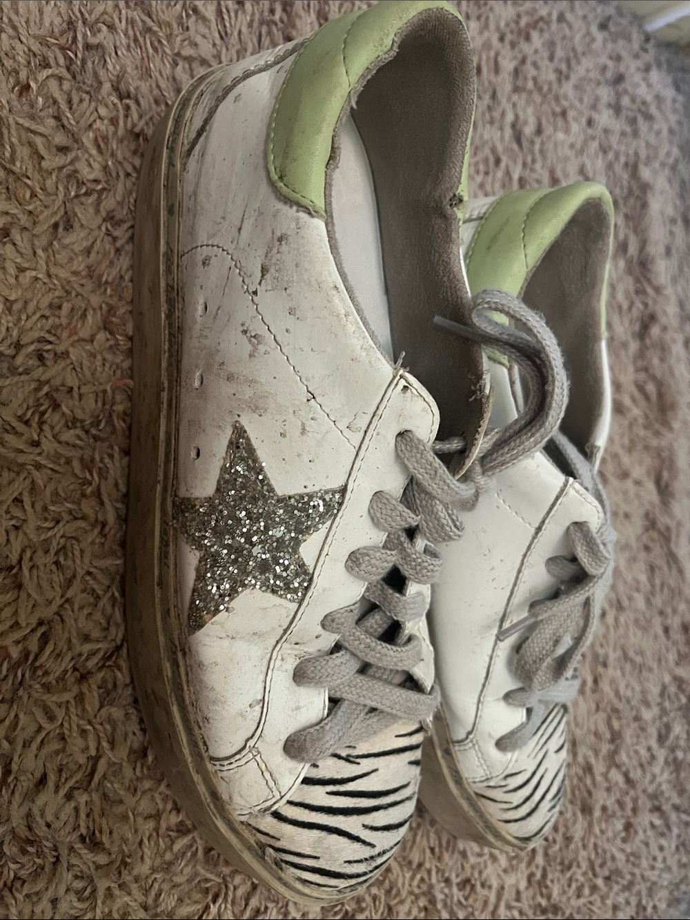 White shu shop Reba Sneakers with Glitter Star and Lime Accent